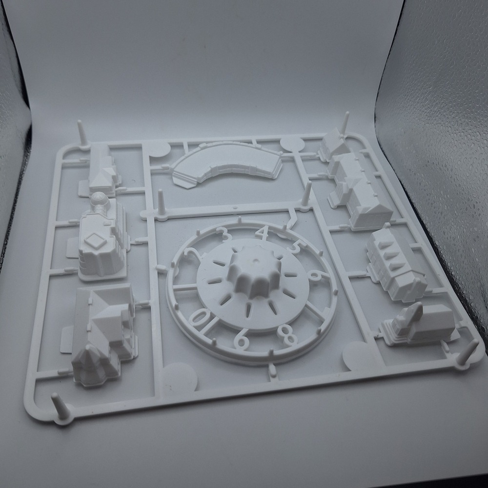 Hasbro The Game of Life 2007 Replacement Parts Spinner Buildings White Sprue